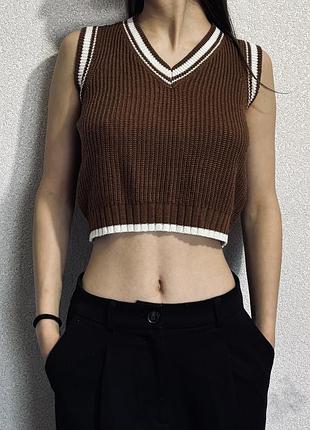 Дуже стильна жилетка