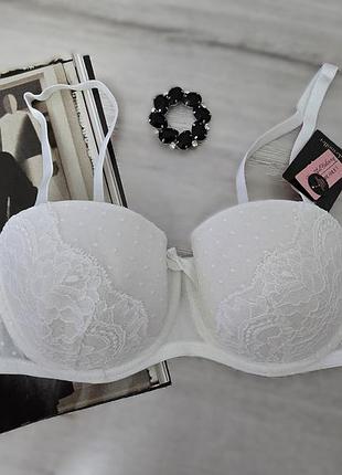 Бюстгальтер с тонким поролоном на косточках "hunkemoller"