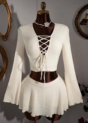 Жіночий костюм том спідниця шорти