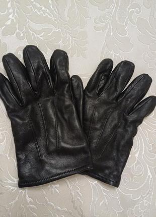 Кожаные перчатки