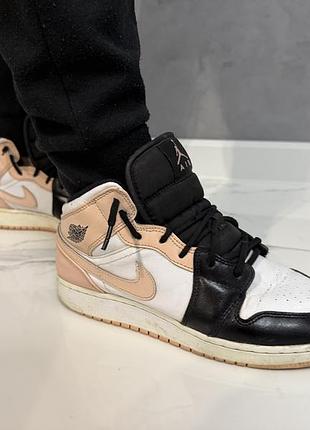 Кросівки nike air jordan 1 розмір 40 оригінал