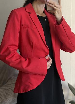 Червоний піджак only