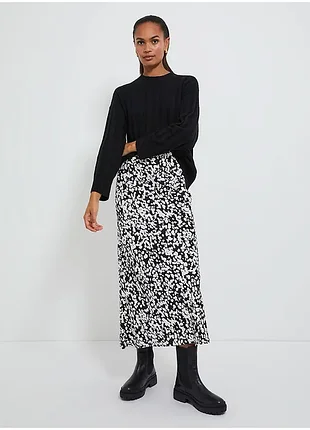 Атласная супермодель юбочка🥰