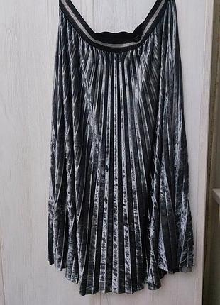 Оксамитова спідниця, 56-60 укр.