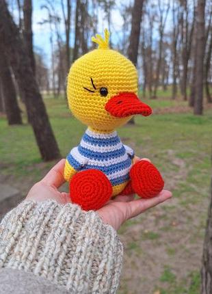 Утенок морячок мягкая вязаная игрушка
