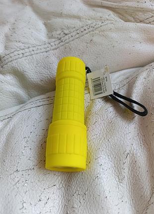 Фонарик с батарейками