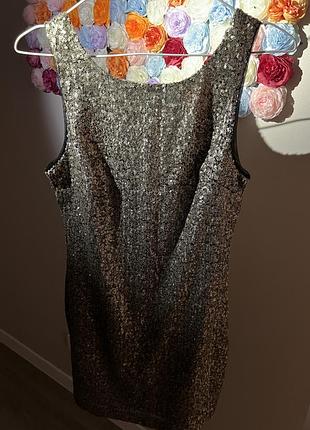 Сукня в пайєтки, розмір—м стан в ідеалі🔥