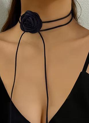 Чорне трояндове намисто-чокер