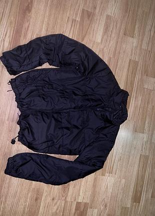 Осіння куртка коротка