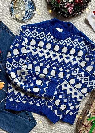 Яркая теплая кофта свободного прямого кроя в новогоднем праздничном рождественском стиле с шерстью