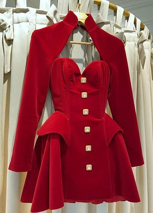 Гарна сукня з оксамиту!