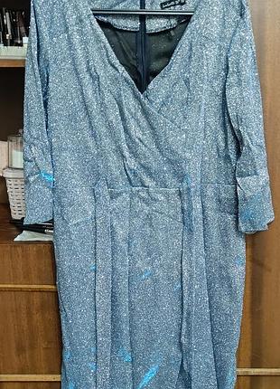 Платье новогоднее на запах.