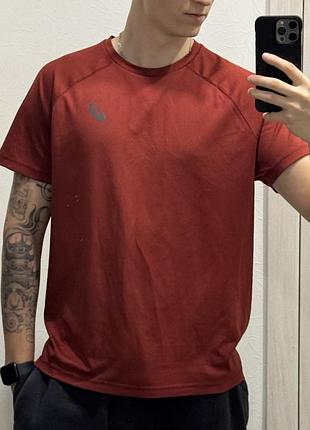 Футболка asics