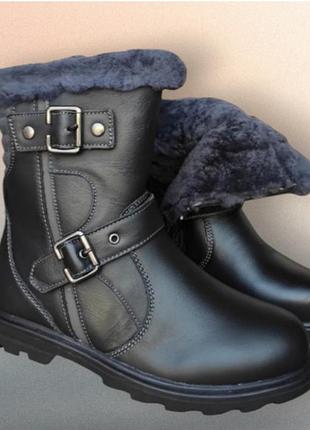Чорні зимові шкіряні черевики на цигейці натуральний