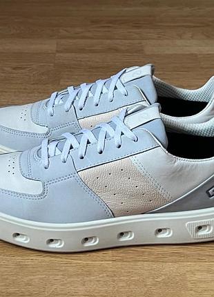 Шкіряні кросівки ecco з мембраною gore-tex 41 розміру в ідеальному стані