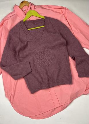 Ніжний светр натуральний