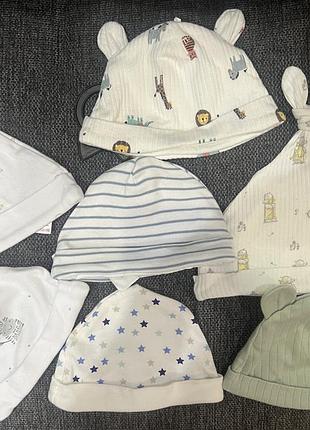 Шапки та одяг для новонароджених