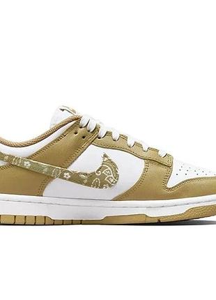 Nike dunk paisely pack