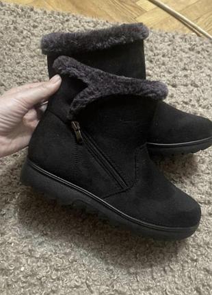 Черные зимние ботинки искусственный замш