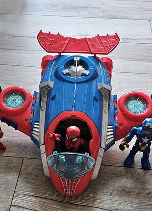 Большой самолет spiderman с фигурками marvel