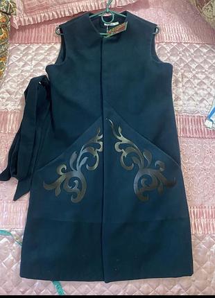 Жилетка жіноча