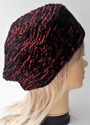 Зимовий берет в'язаний гачком