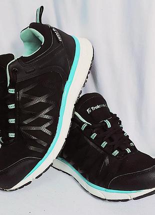 Жіночі кросівки trekmates для трекінгу