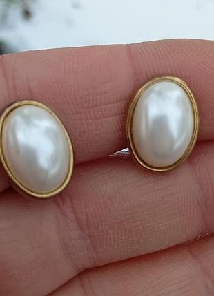 Клипсы классические, искусственные жемчужины, хорошее состояние, американский винтаж