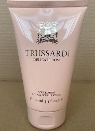 Trussardi delicate rose лосьйон для тіла 100ml