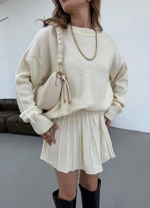 Вязаный костюм свитер оверсайз и стильная юбочка