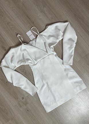 Сукня на запах arturella нова.