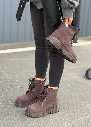 Женские сапоги