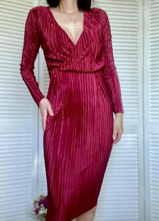Бордова вечірня сукня плісе, р-р uk 10