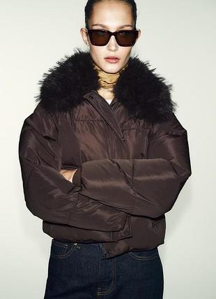 Куртка-бомбер стеганая с меховым отворотом zara
