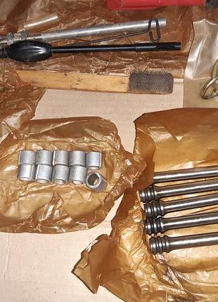 Запчастини, розхідники,баек, ластів, патрон та інші до пістолета монтажного пц-84, пц-52. наявність і ціну уточнюйте.