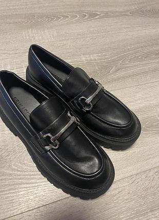 Туфлі  лофери 40 р