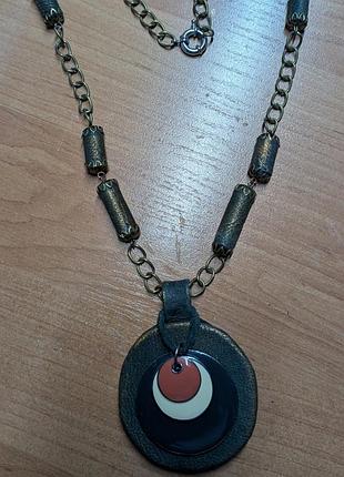 Декоративні прикраси. намисто.