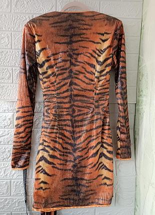 Великолепное яркое платье в пайетки 8