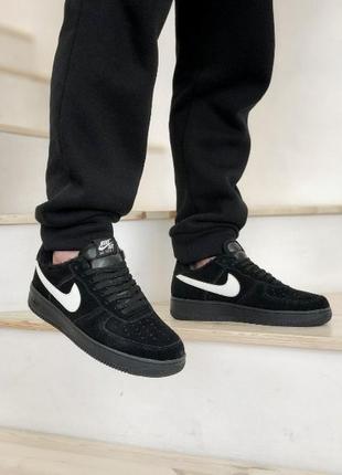 Классные женские кроссовки nike air force black fur чёрные зимние3 фото