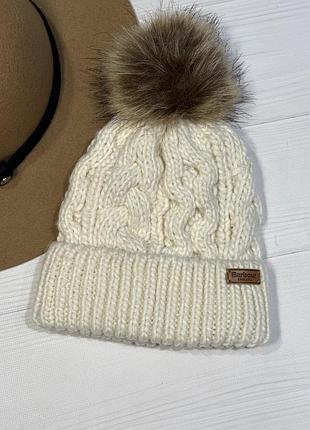 Фірмова шапка