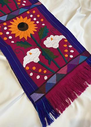 Скандинавська настільна доріжка ручна вишивка