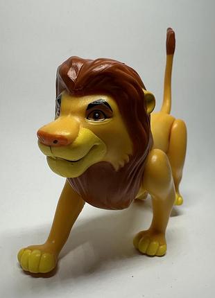 Фігурка сімби, «король лев»