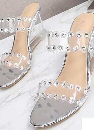 Босоніжки прозорі  з декоративними стразами 35р