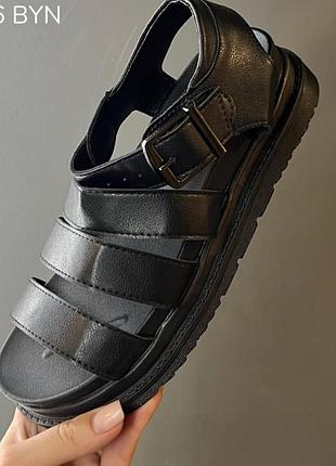 Босоножки женские