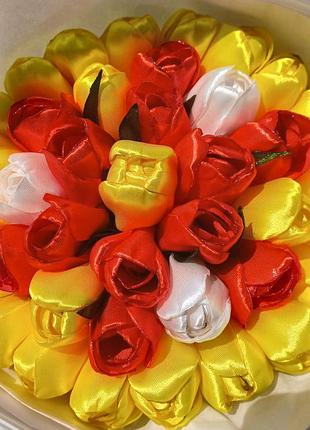 Букет из атласной ленты