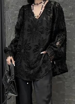 Розкішна блуза для свята