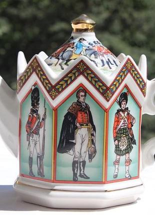 Порцеляновий чайник sadler