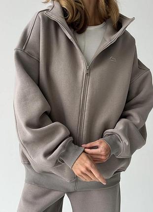 Уютный зипер с начесом и высоким воротником