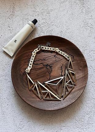 Прикраса на шию, підвіска