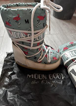 Дітячі зимове взуття moon boot 4